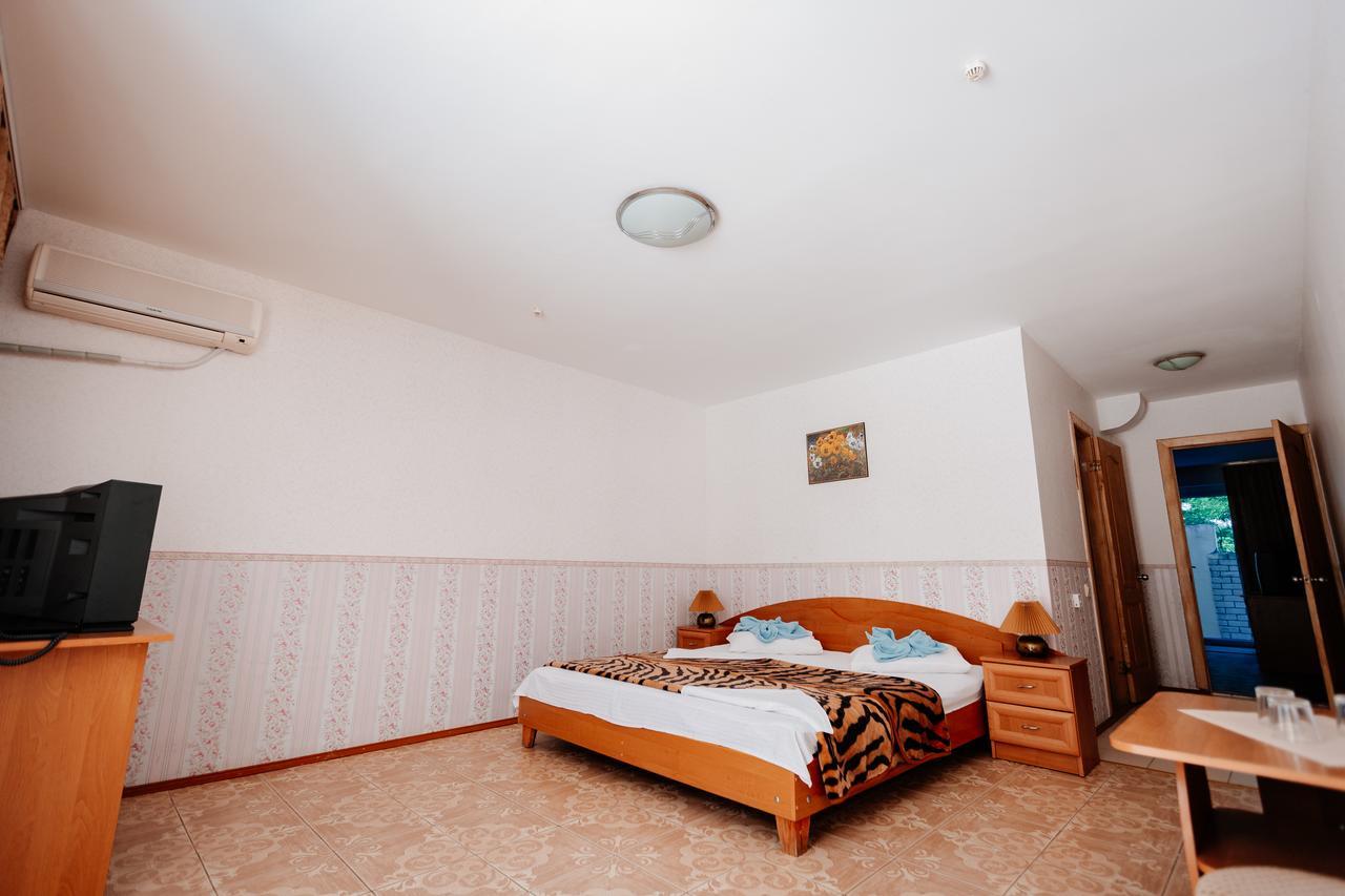 Solnechnaya Hotel Zatoka Exterior photo